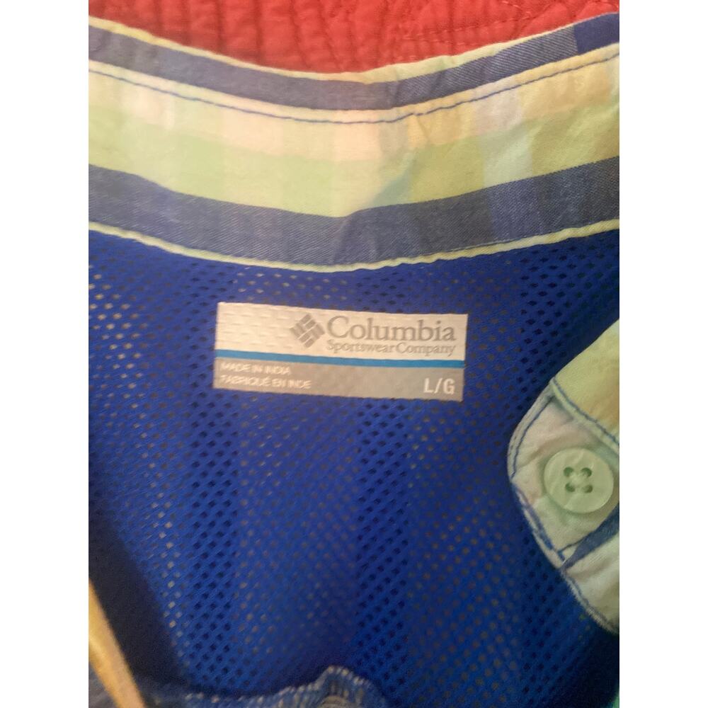 Columbia green and blue plaid sleeveless button front ladies top - Picture 9 of 10